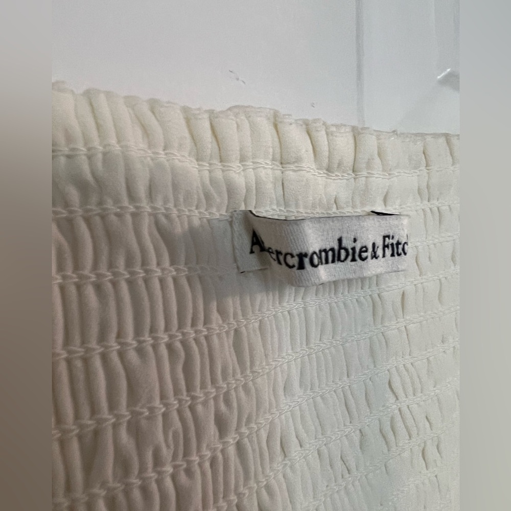 Abercrombie & Fitch Twist Front Flutter Sleeve Bl… - image 4